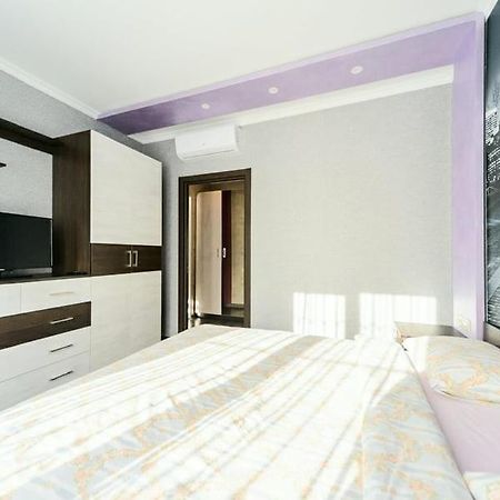 2 Rooms 75M2 Center Of Obolon Near River Side Kiev Luaran gambar